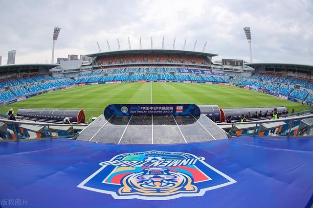 半岛体育官方下载-天津泰达险胜深圳佳兆业，挣得一场胜利