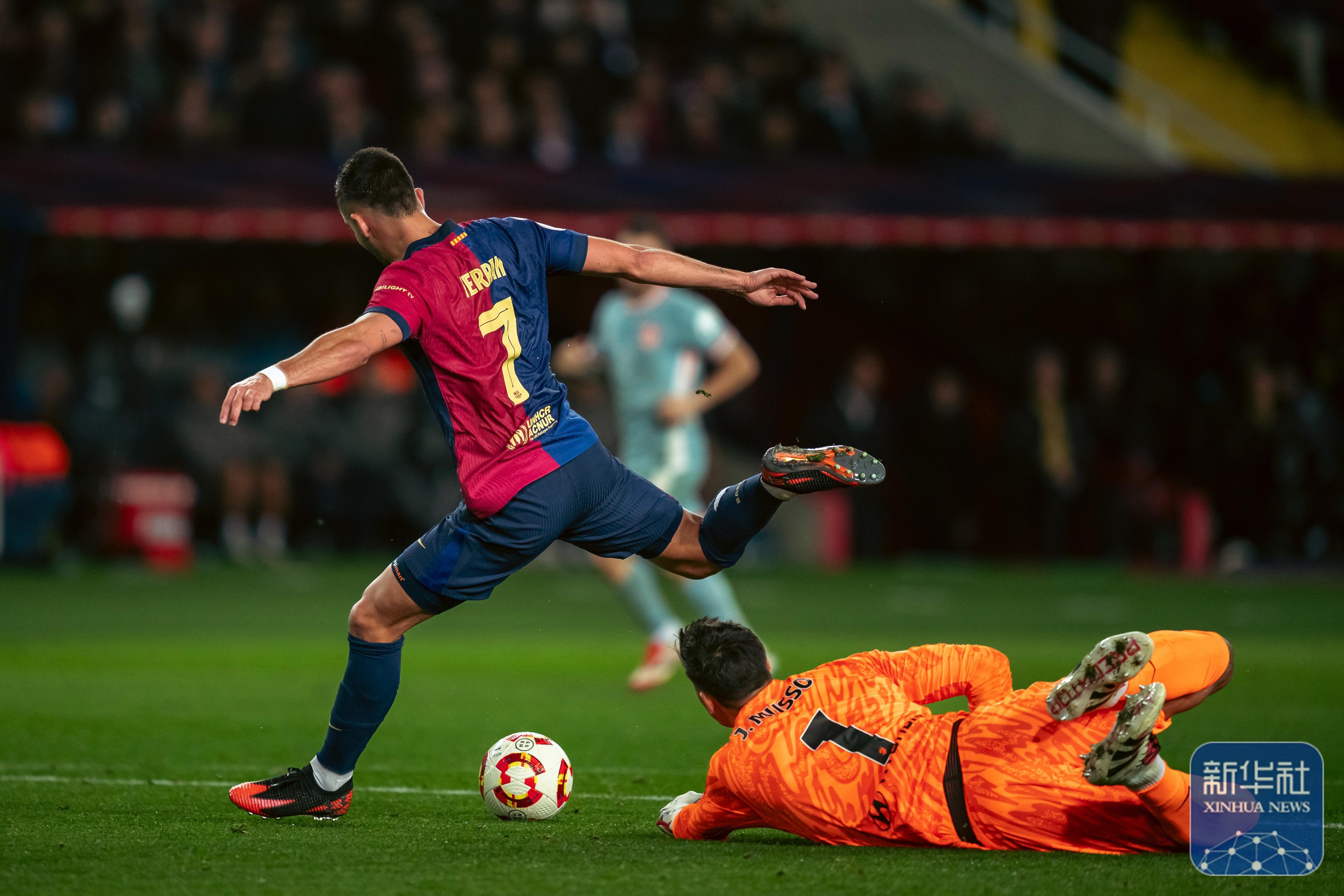 半岛体育官方网站-巴塞罗那战胜对手晋级半决赛