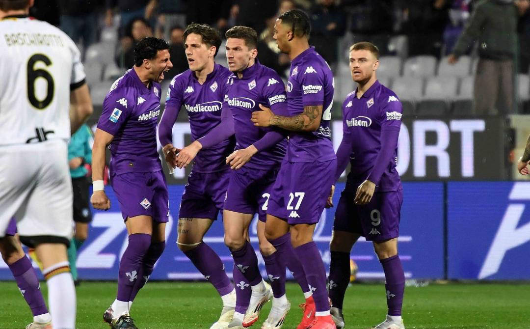 半岛体育app官方下载-佛罗伦萨实力出击，意欲主场击败劲敌保证胜利